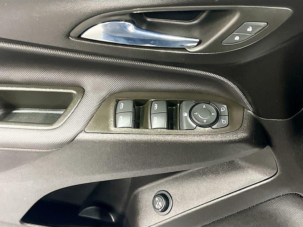 used 2024 Chevrolet Equinox car, priced at $23,900