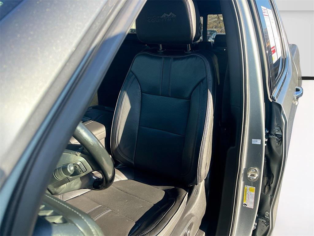 used 2021 Chevrolet Silverado 1500 car, priced at $33,400