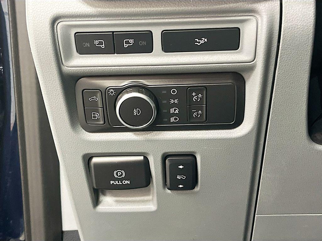 used 2022 Ford F-150 car, priced at $32,700