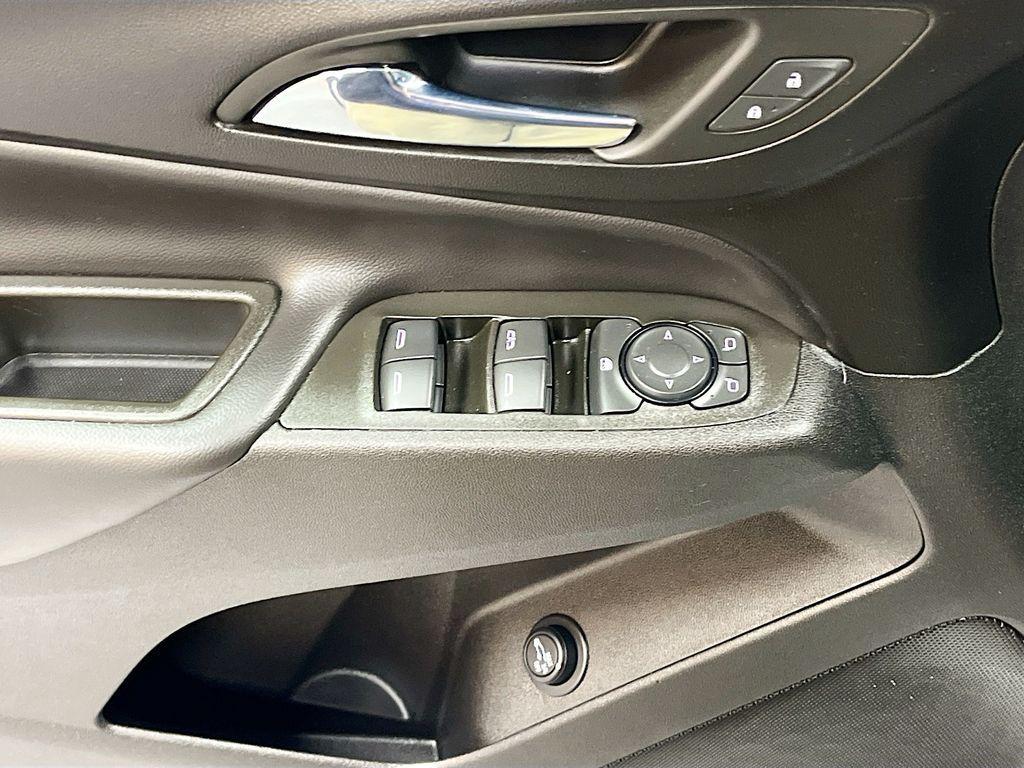 used 2024 Chevrolet Equinox car, priced at $19,700