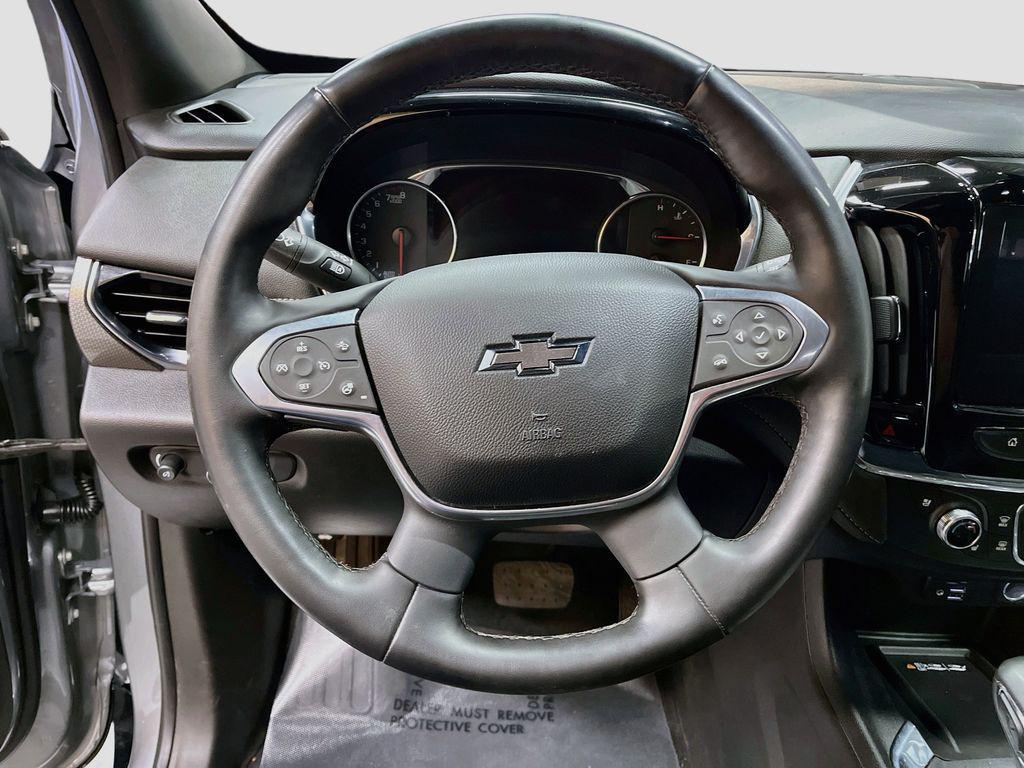 used 2023 Chevrolet Traverse car, priced at $33,000