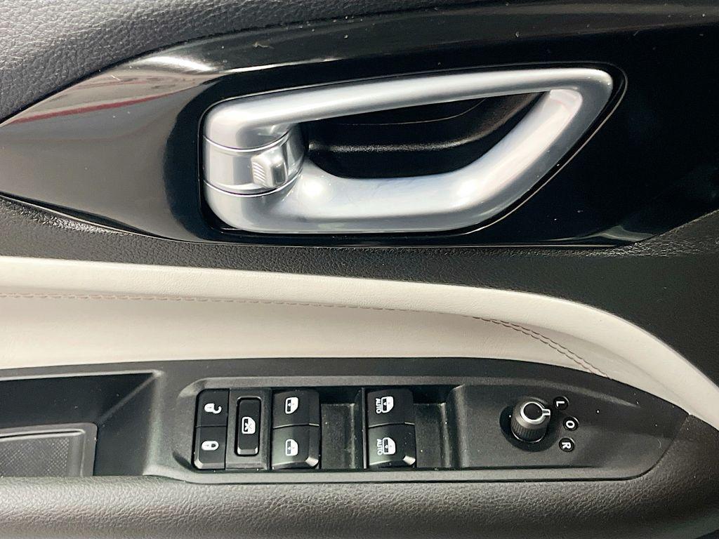 used 2024 Jeep Compass car, priced at $21,800