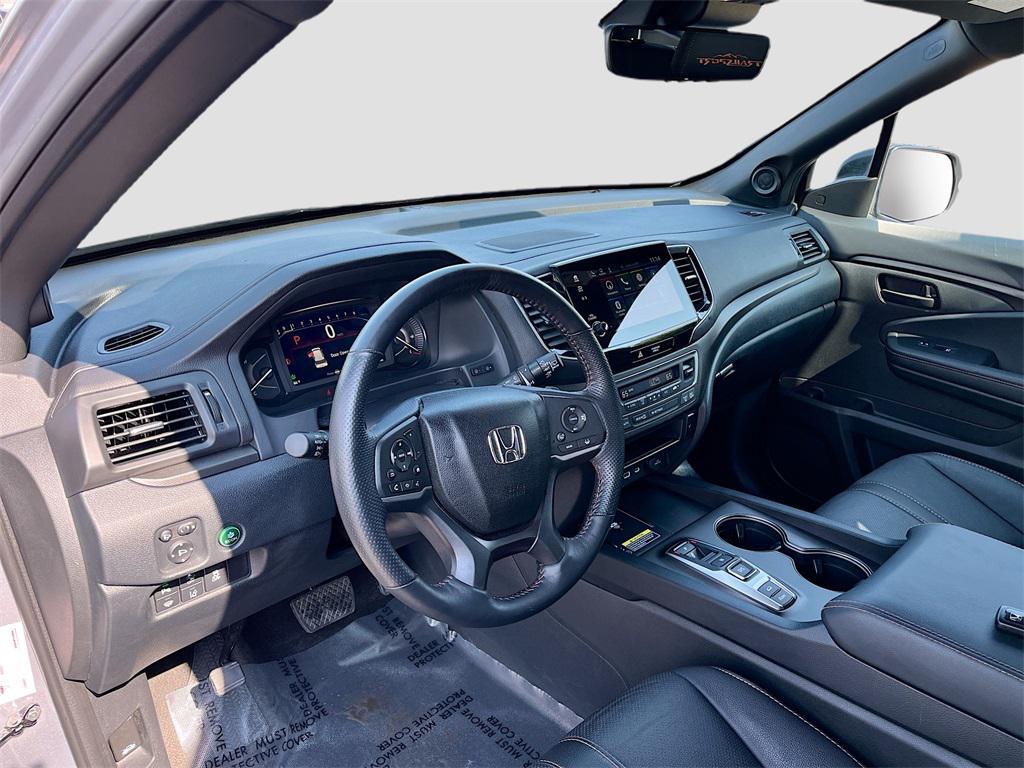 used 2024 Honda Passport car, priced at $31,200