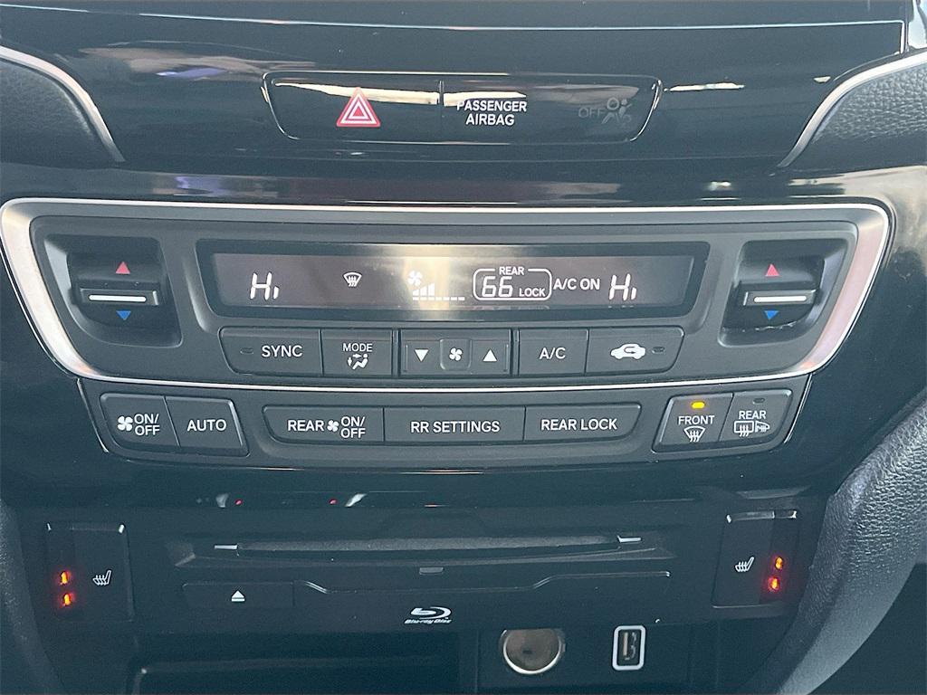 used 2022 Honda Pilot car, priced at $27,500