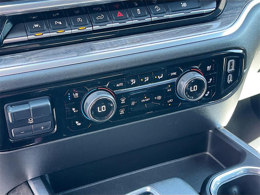 used 2022 Chevrolet Silverado 1500 car, priced at $35,600