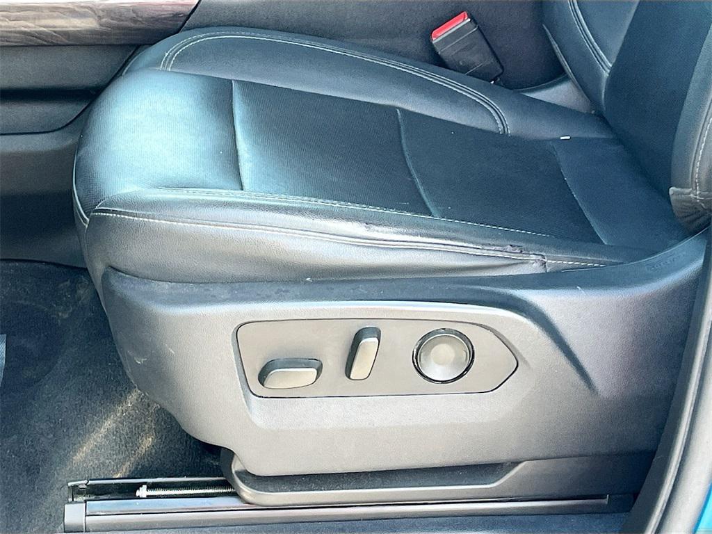 used 2022 Chevrolet Silverado 1500 car, priced at $35,600