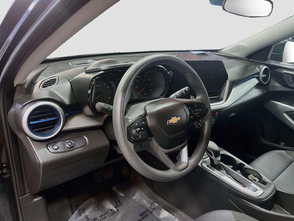 used 2025 Chevrolet Trax car, priced at $19,100