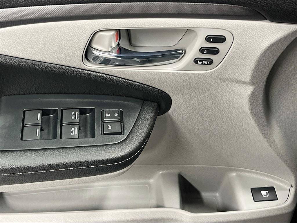 used 2023 Honda Ridgeline car, priced at $25,300