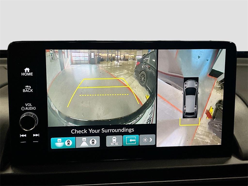 used 2025 Honda Pilot car, priced at $39,200