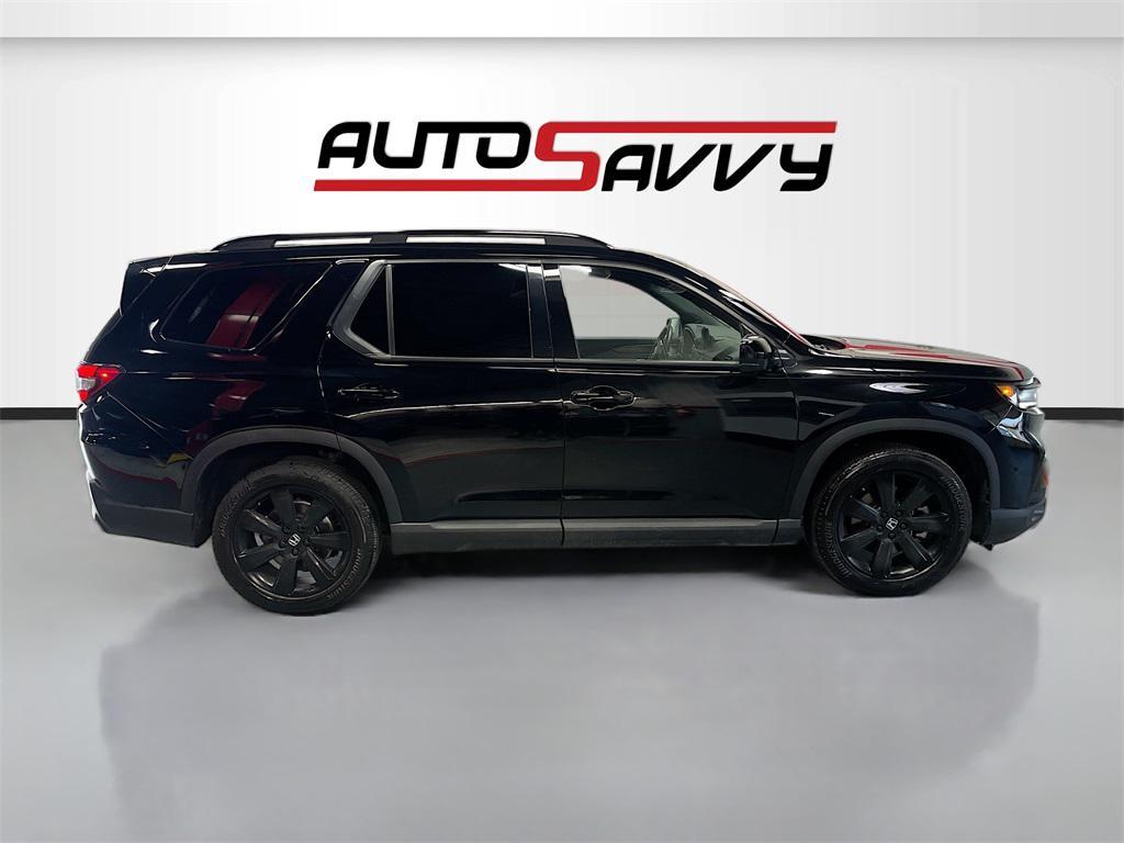 used 2025 Honda Pilot car, priced at $39,200