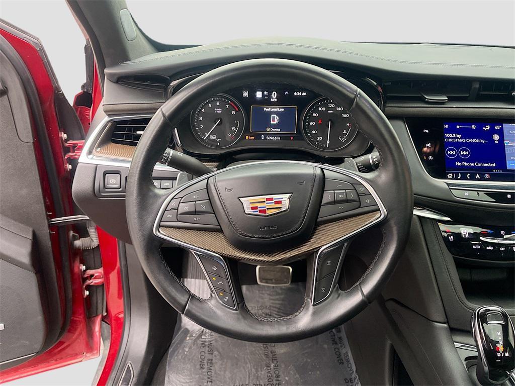 used 2021 Cadillac XT5 car, priced at $25,000