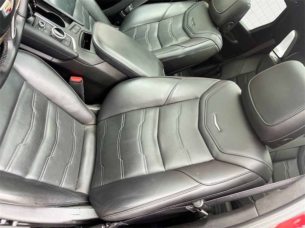 used 2021 Cadillac XT5 car, priced at $25,000