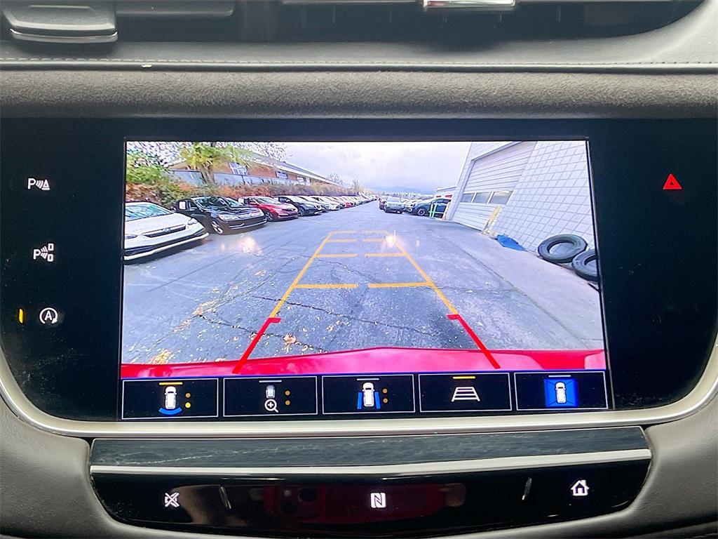 used 2021 Cadillac XT5 car, priced at $25,000