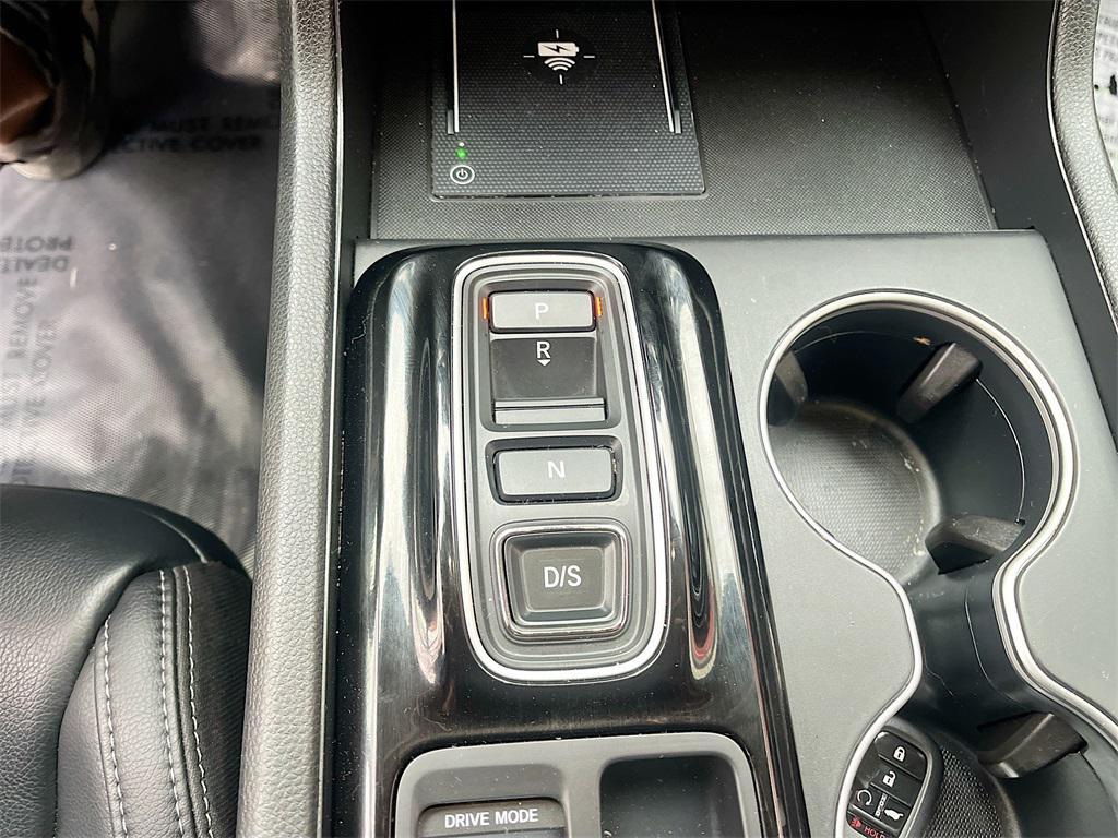 used 2025 Honda Pilot car, priced at $35,800