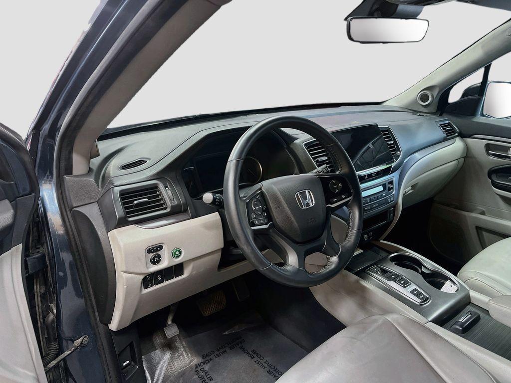 used 2021 Honda Pilot car, priced at $25,500