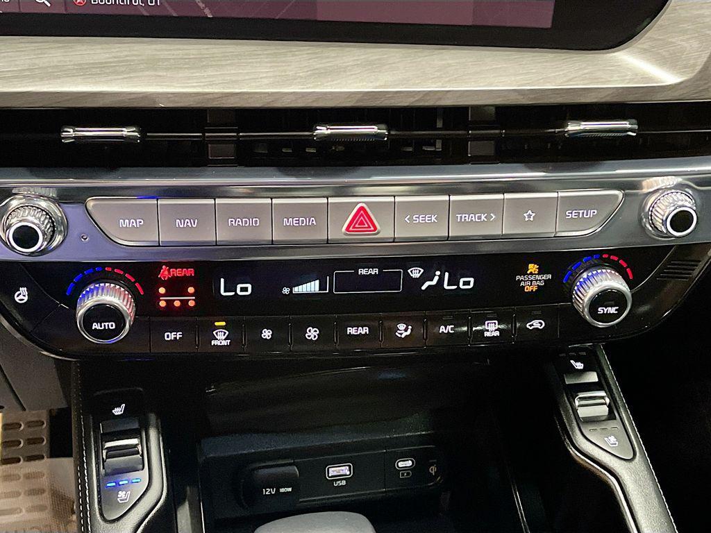 used 2025 Kia Telluride car, priced at $40,000