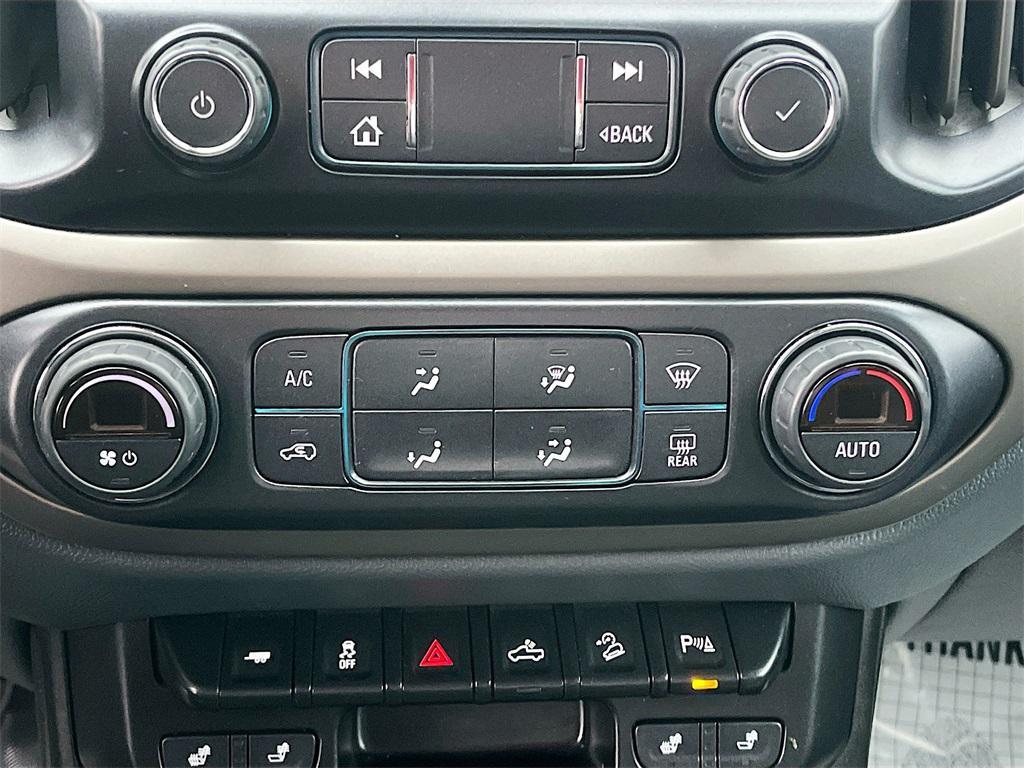 used 2022 Chevrolet Colorado car, priced at $25,600