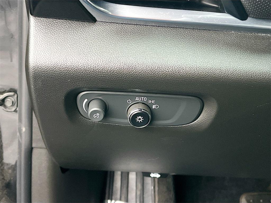 used 2023 Chevrolet Traverse car, priced at $29,200