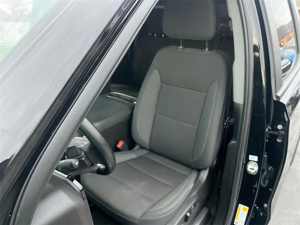 used 2025 Chevrolet Silverado 1500 car, priced at $41,200