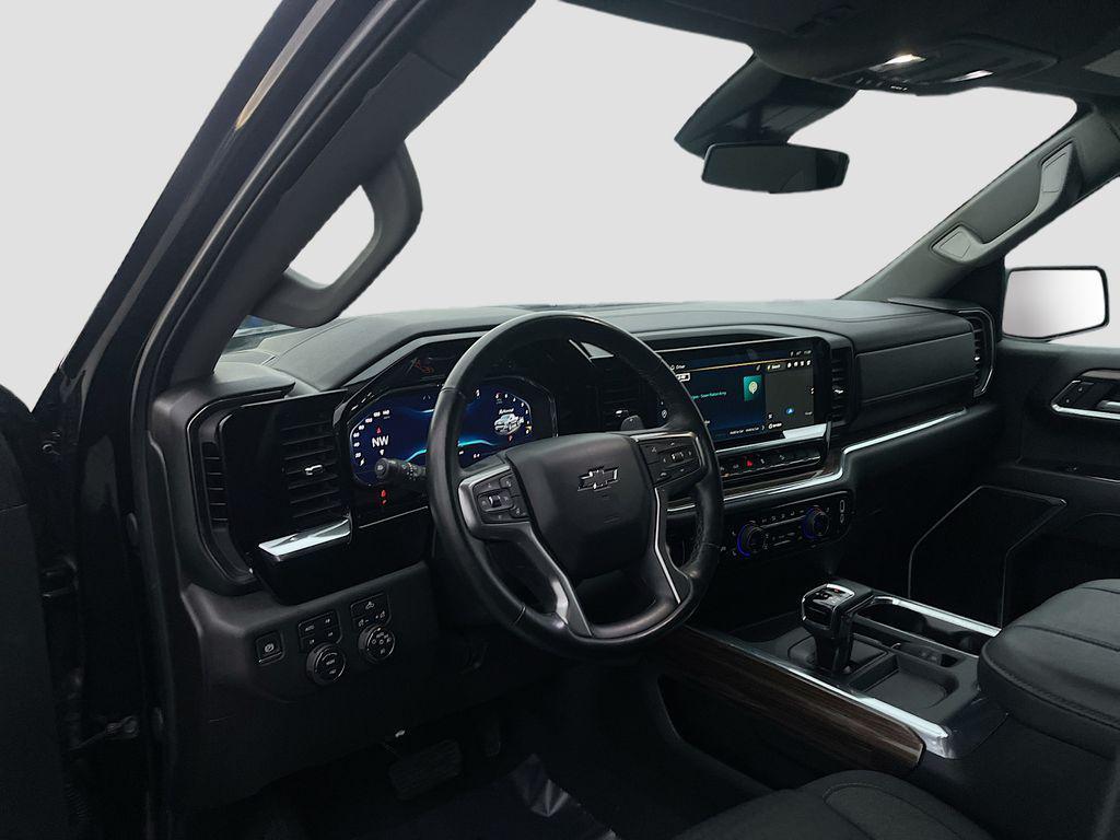 used 2025 Chevrolet Silverado 1500 car, priced at $40,400