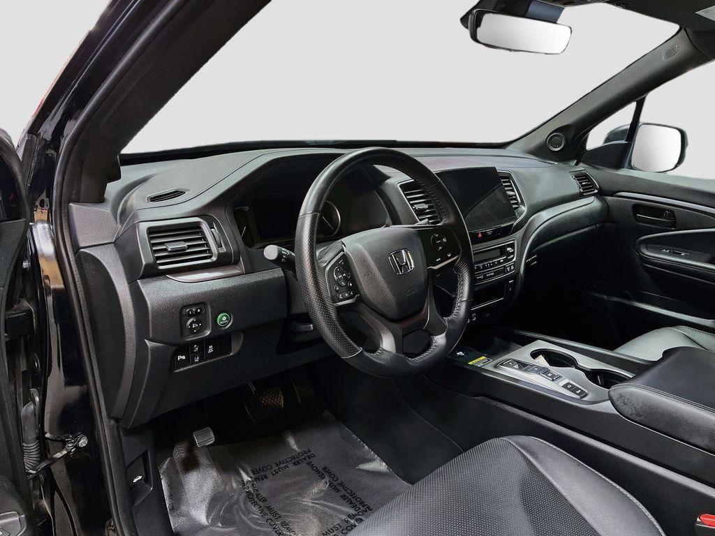 used 2024 Honda Passport car, priced at $28,900
