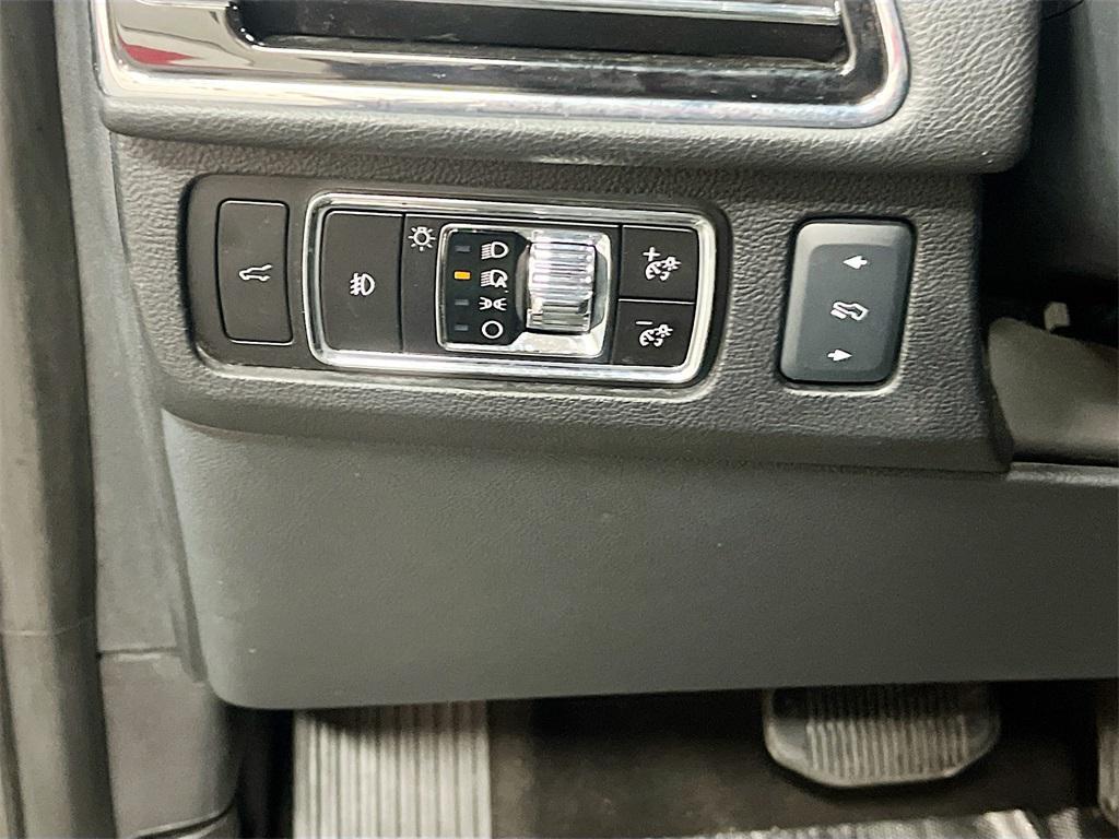 used 2023 Lincoln Navigator car, priced at $58,100