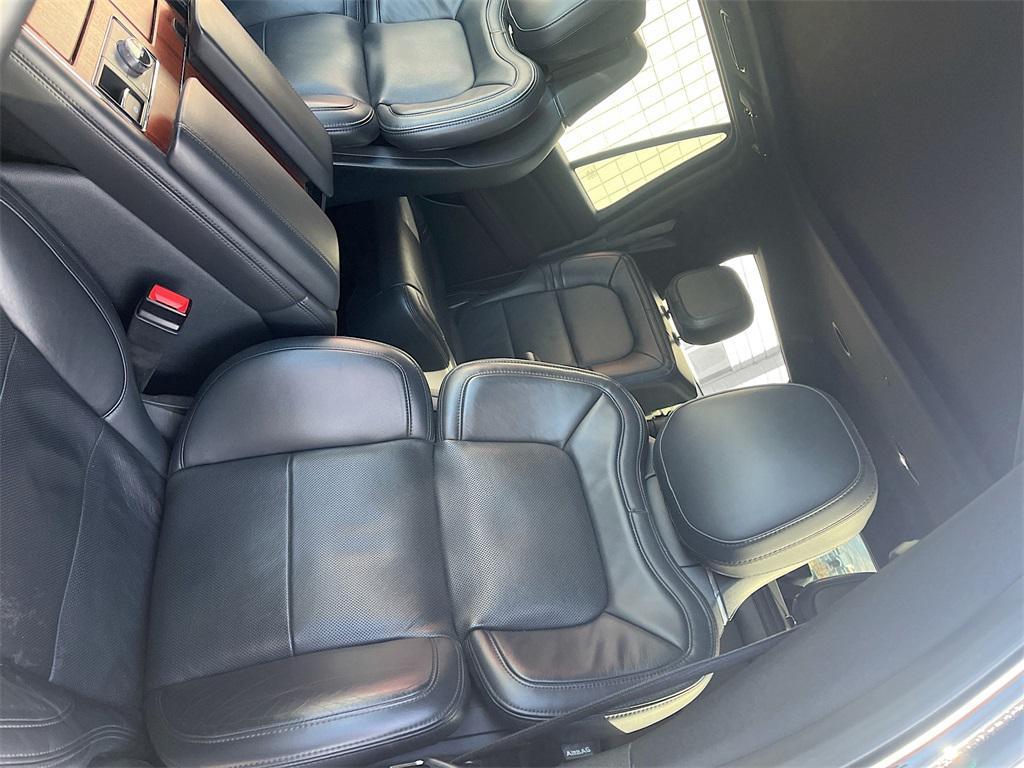 used 2023 Lincoln Navigator car, priced at $59,400