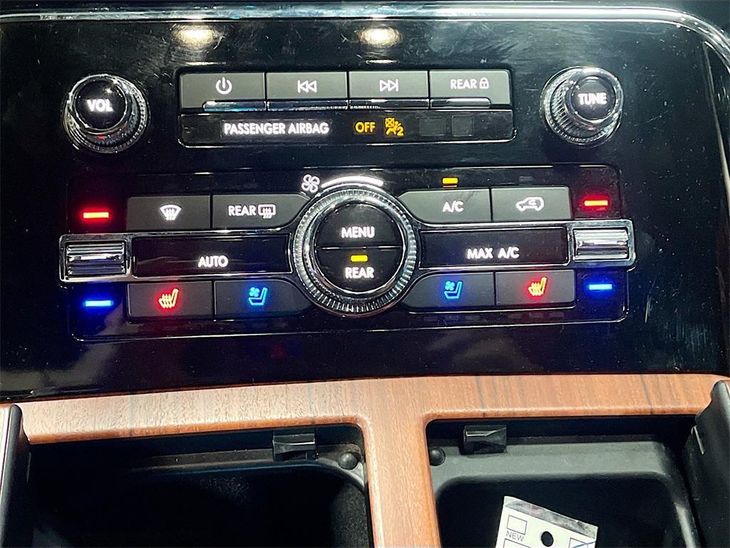used 2023 Lincoln Navigator car, priced at $58,100