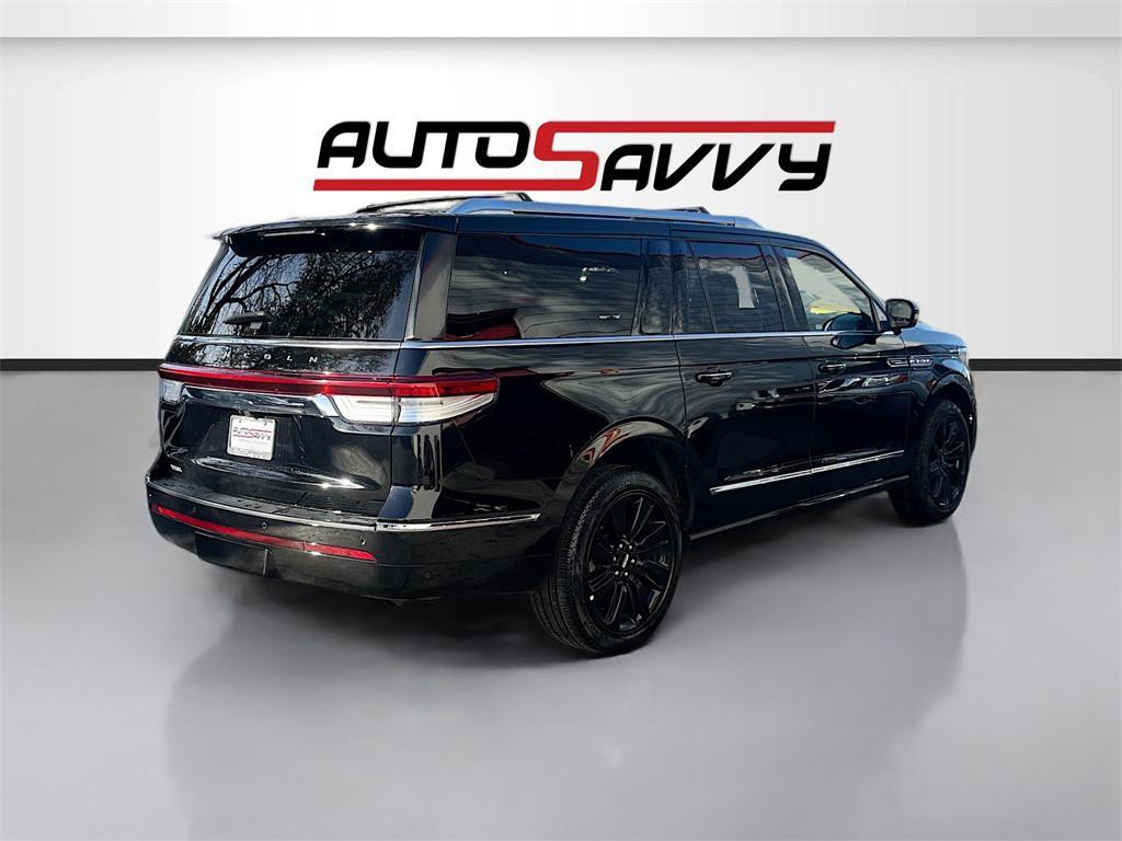 used 2023 Lincoln Navigator car, priced at $59,400