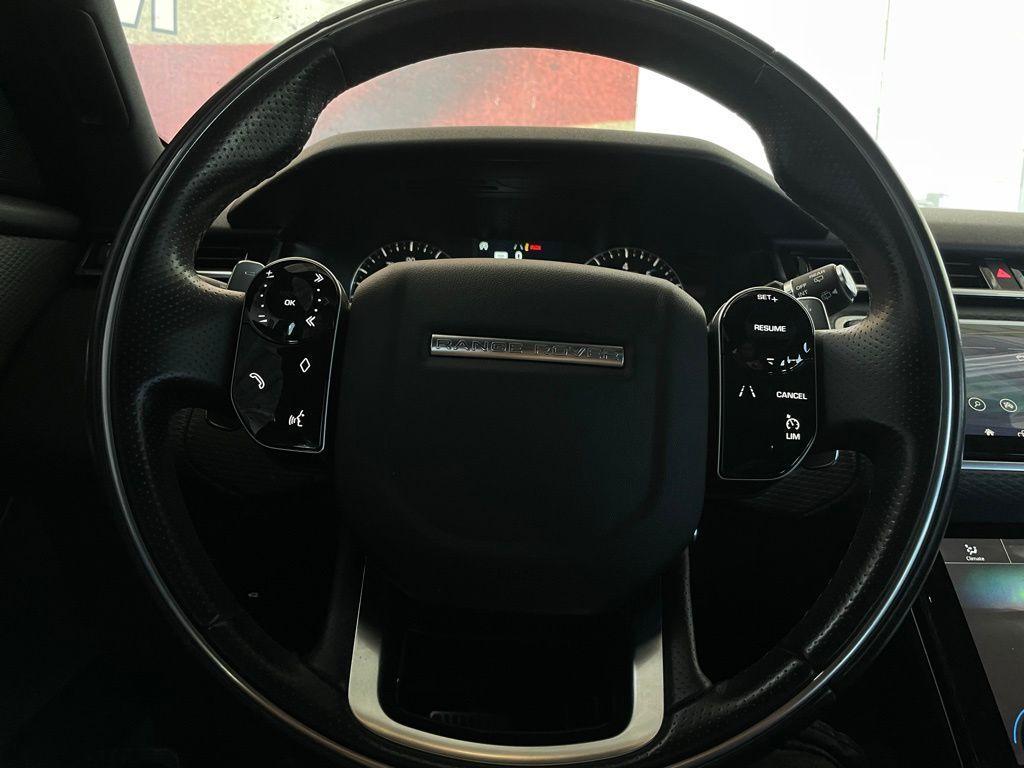 Land Rover Range Rover Velar view 29
