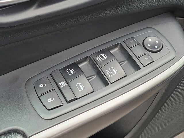 used 2020 Jeep Cherokee car, priced at $13,993