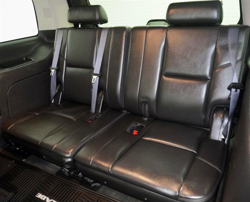 used 2010 Cadillac Escalade car, priced at $9,995