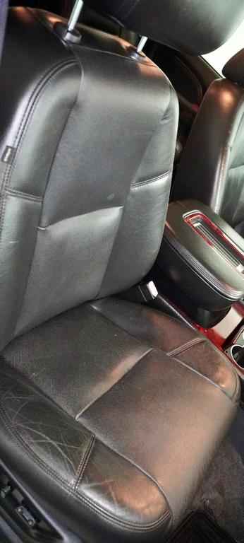 used 2010 Cadillac Escalade car, priced at $9,995