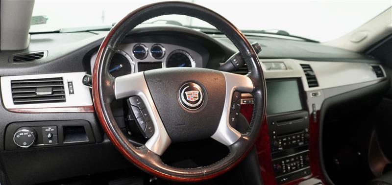 used 2010 Cadillac Escalade car, priced at $9,995
