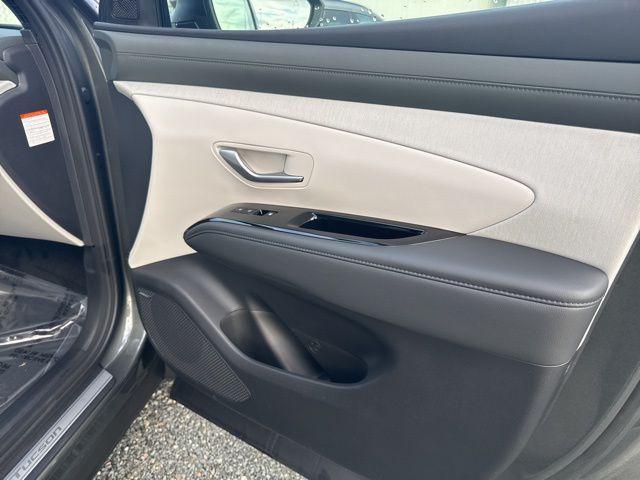 new 2026 Hyundai TUCSON Hybrid car, priced at $40,488