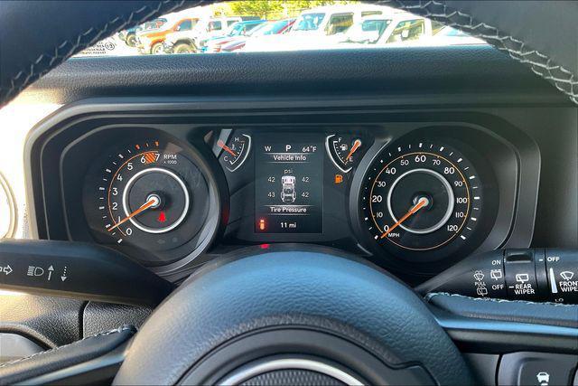 new 2025 Jeep Wrangler car, priced at $39,845