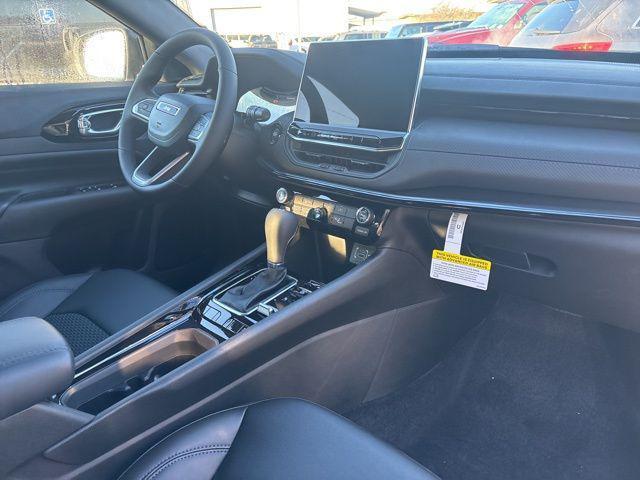 new 2026 Jeep Compass car, priced at $31,985