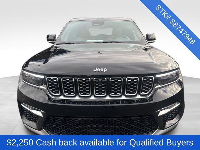 new 2025 Jeep Grand Cherokee car, priced at $58,900