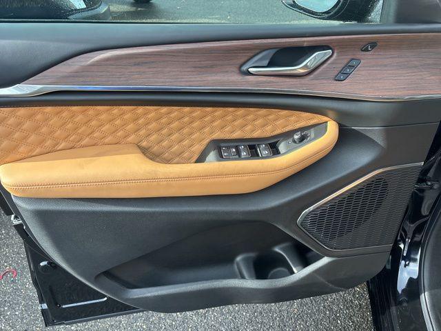 new 2025 Jeep Grand Cherokee car, priced at $58,900