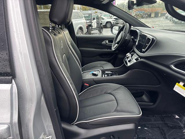 new 2026 Chrysler Pacifica car, priced at $48,955