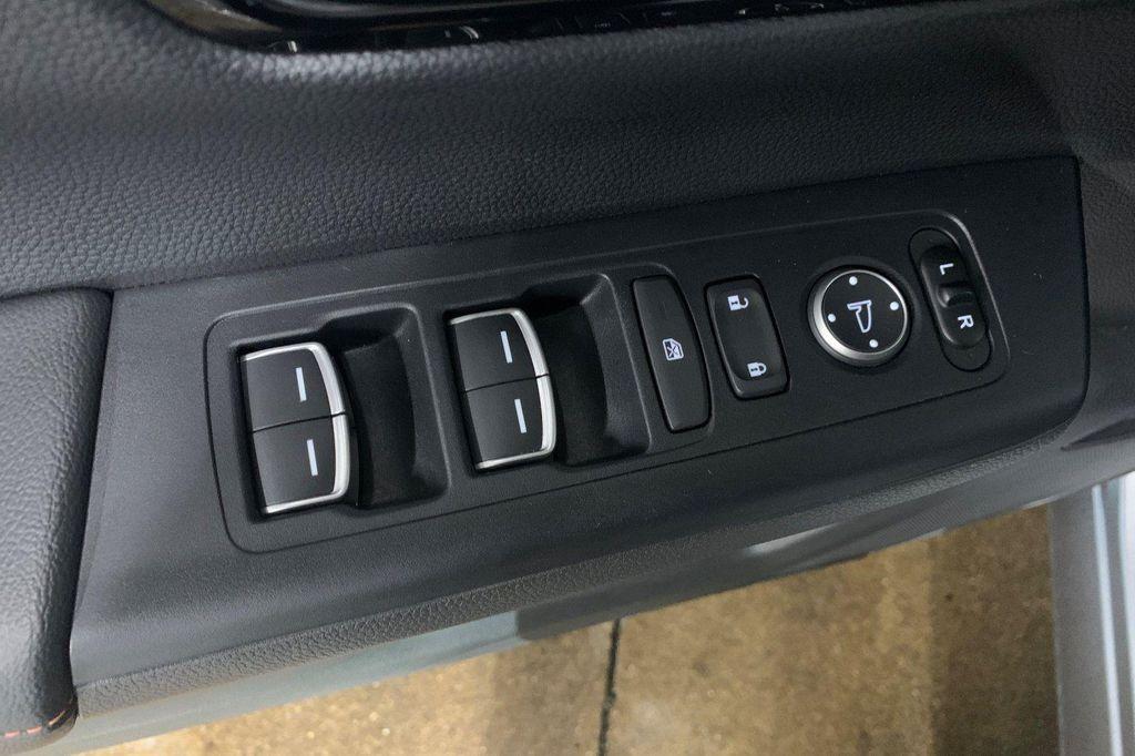 used 2024 Honda CR-V Hybrid car, priced at $35,278