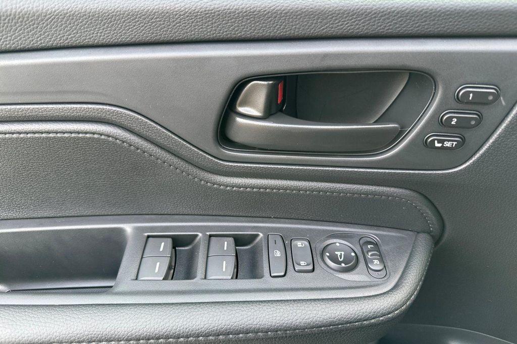 new 2026 Honda Odyssey car, priced at $45,845