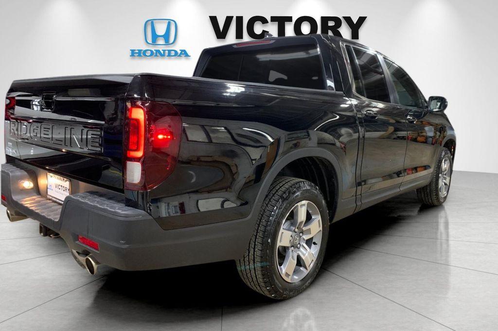 used 2025 Honda Ridgeline car, priced at $35,663