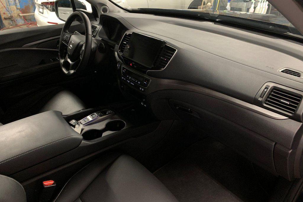 used 2025 Honda Ridgeline car, priced at $35,663