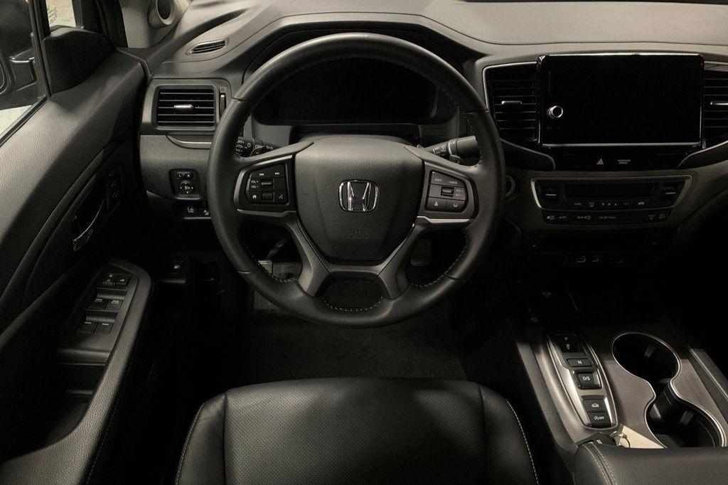 used 2025 Honda Ridgeline car, priced at $35,663