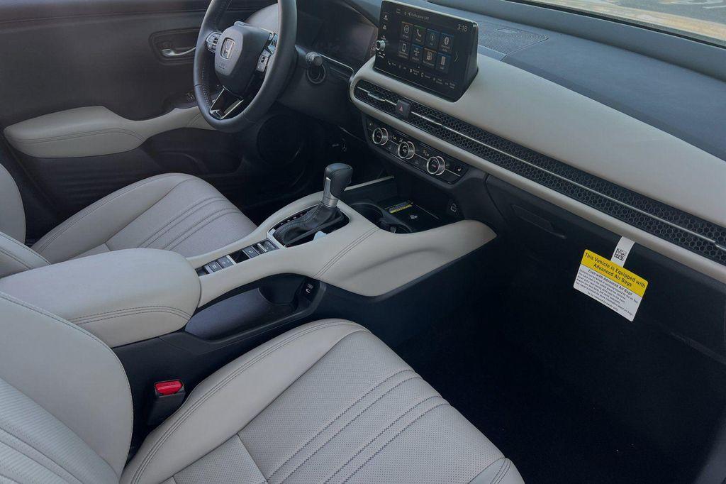 new 2025 Honda HR-V car
