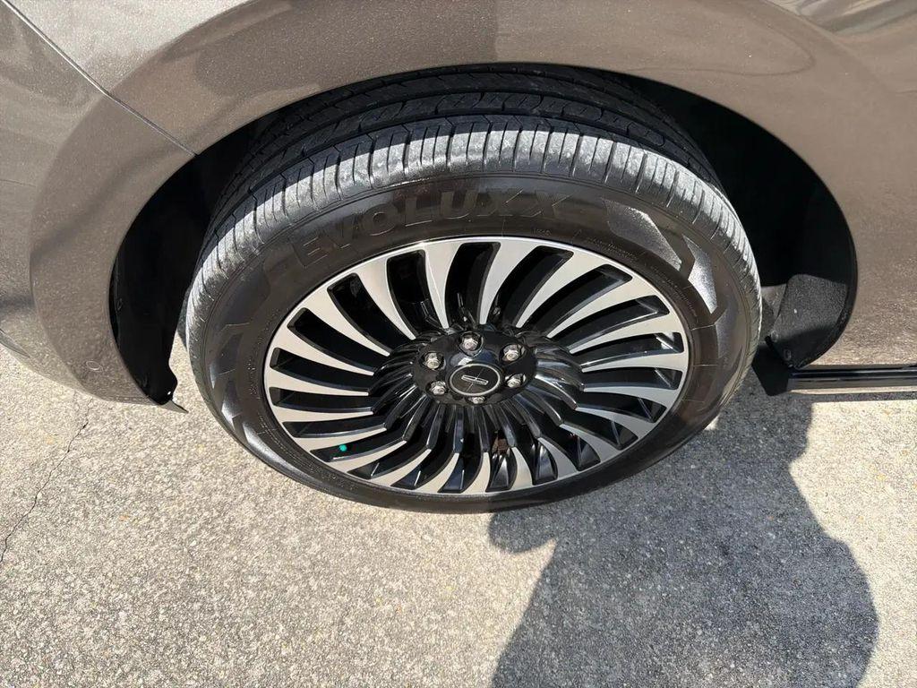 used 2020 Lincoln Navigator car, priced at $30,998