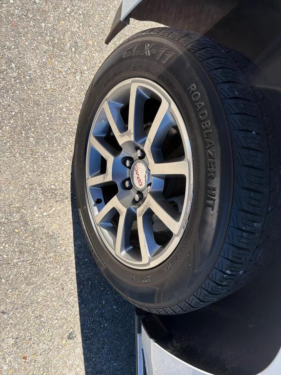 used 2016 GMC Yukon XL car, priced at $17,998