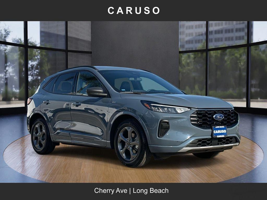 used 2023 Ford Escape car, priced at $21,875