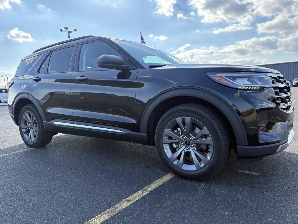 new 2025 Ford Explorer car, priced at $49,675